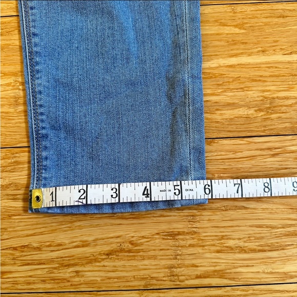 Women's Refuge Distressed Light Wash Skinny Jeans Size 10 - Picture 9 of 10